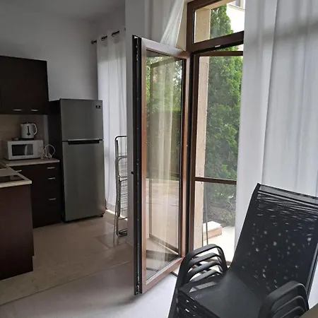 амара б3 студия * サニービーチ